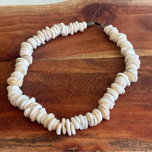 Vintage 60s 70s Puka Shell Necklace Gold Tone Hawaiian Surfer Large 17" 82 Grams - Picture 3 of 6